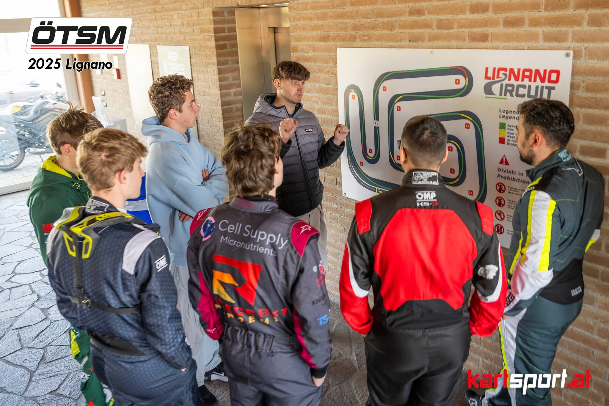 Streckenbriefing der Racecraft Academy am Lignano Circuit